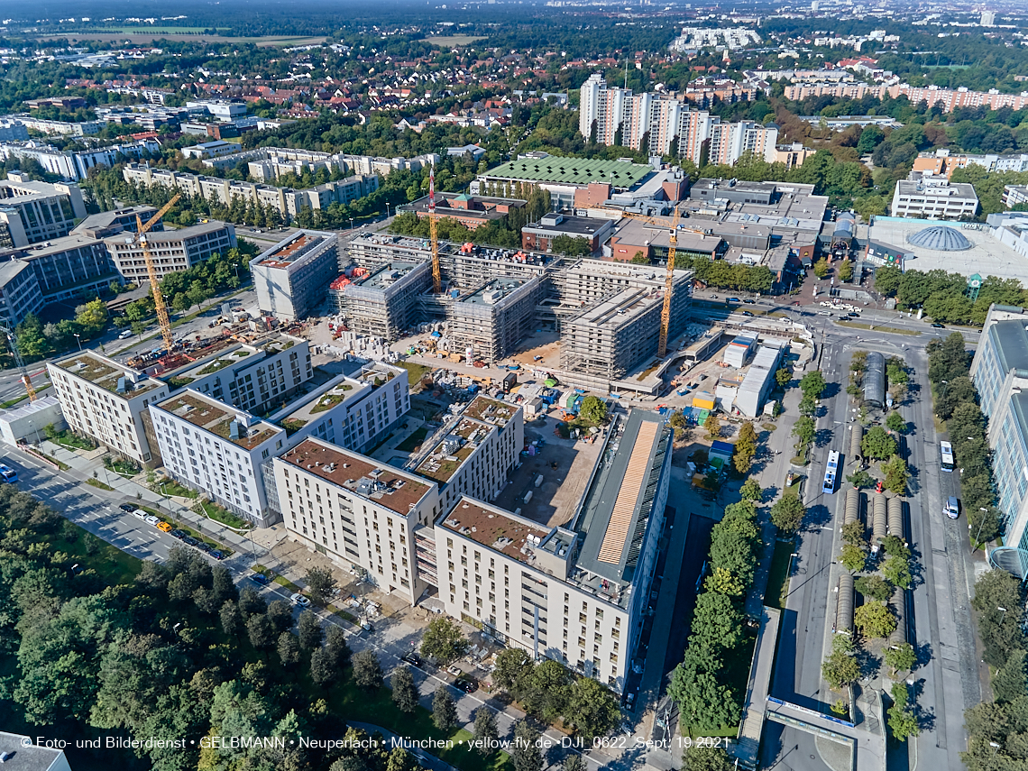 19.09.2021 - Perlach Plaza und Umgebung in Neuperlach 